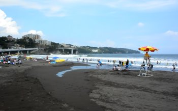 湯河原海水浴場（ゆがわら）
